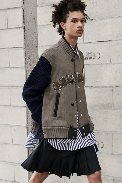 Look 10